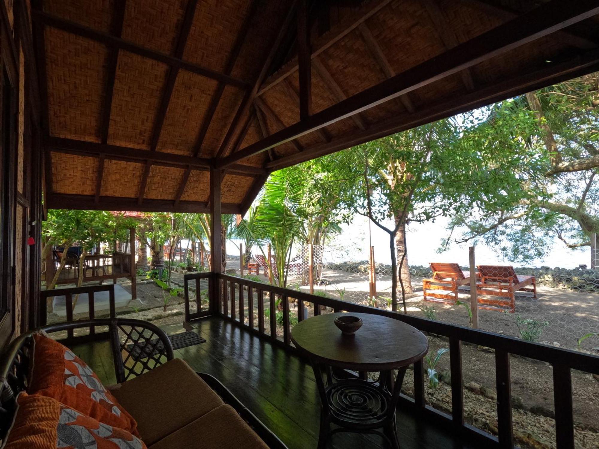 Maryan Moyo Bungalows & Resto Moyo Island エクステリア 写真