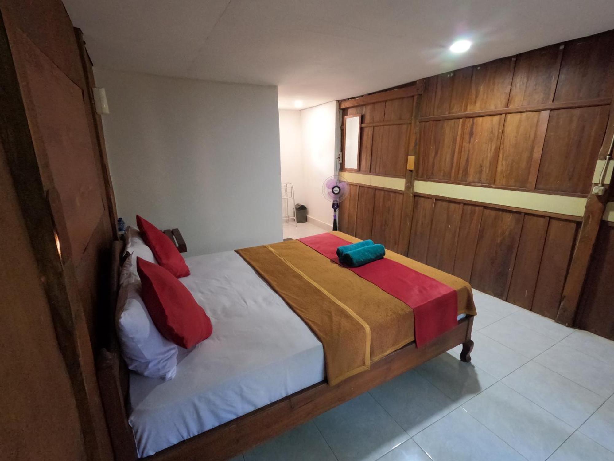 Maryan Moyo Bungalows & Resto Moyo Island エクステリア 写真
